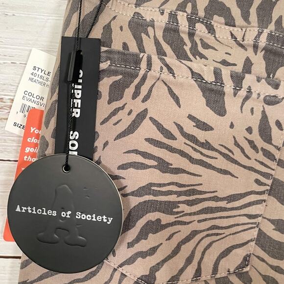 NEW with Tags, Articles of Society Heather Tiger Print Jean, Size 28, MSRP $78 - Picture 7 of 12